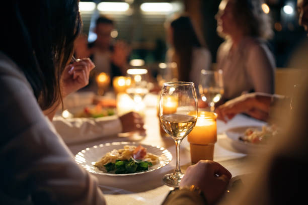 How Lighting Affects Your Perception of Food in Restaurants